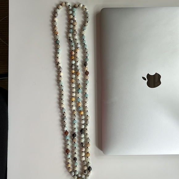 beaded necklace - Picture 2 of 3